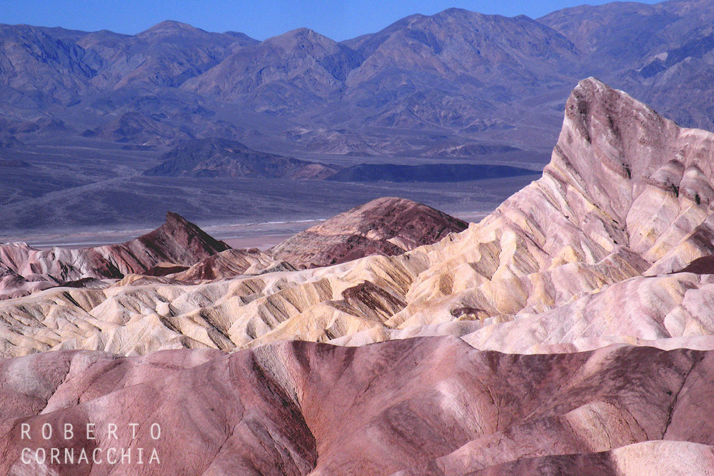 Il paesaggio lunare di Zabriskie Point - Archivio Fotografico Pianeta Gaia