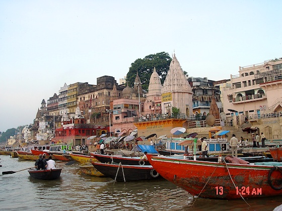 Varanasi, lungo le rive del fium sacro Gange