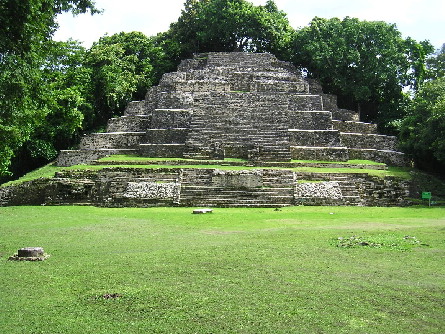 Sito Maya di Lamanai, Belize