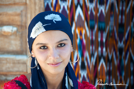 Giovane bellezza uzbeka